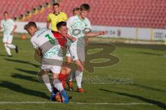 A-Junioren Bundesliga Süd/Südwest - Saison 2021/22 - FC Ingolstadt 04  - SpVgg Greuther Fürth - Jeroen Krupa rot rechts FCI - Kevin Ortius #3 Greuther Fürth - Foto: Jürgen Meyer