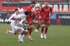 3. Liga - Saison 2025/26 - FC Ingolstadt 04 - VFB Stuttgard II - Linus Rosenlöcher (Nr.19 - FCI) - Noah Darvich (Nr.31 - VFB Stuttgard II) - Foto: Meyer Jürgen