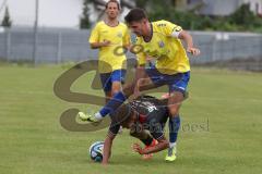 Bayernliga Nord - Saison 2024/25 - Freundschaftsspiel - FC Ingolstadt 04 II - FC Pipinsried - Lobenhofer Benedikt gelb Pipinsried  - Micah Ham (Nr.25 - FCI U21) - Foto: Meyer Jürgen