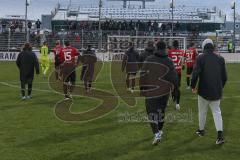 3.Liga - Saison 2022/2023 - SV 07 Elversberg - FC Ingolstadt 04 -Die Spieler bedanken sich bei den Fans -  Foto: Meyer Jürgen