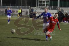 Bayernliga Süd - FC Ingolstadt 04 II - FC Ismaning - Senger Michael (#21 FCI) wird gefoult und Schad Yannick #19 Ismaning bekommt die gelb/rote Karte - Foto: Jürgen Meyer