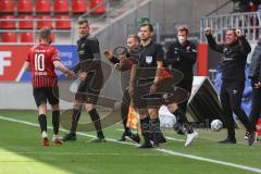 3. Liga - FC Ingolstadt 04 - TSV 1860 München - Marc Stendera (10, FCI) überwindet Torwart Kretzschmar Tom (40, 1860) und erzielt das 2:0 Schuß Tor Jubel, läuft zur Trainerbank , Maximilian Beister (11, FCI) Torwarttrainer Alexander Kunze (FCI) Co-Trainer