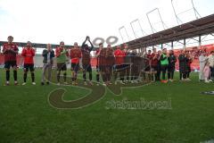 3.Liga - Saison 2022/2023 - FC Ingolstadt 04 -  SV Meppen - die Spieler bedanken sich bei den Fans - jubel -  Foto: Meyer Jürgen