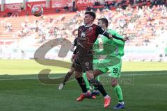 2.BL; FC Ingolstadt 04 - SV Sandhausen; Zweikampf Kampf um den Ball Thomas Keller (27, FCI) Trybull Tom (28 SVS)