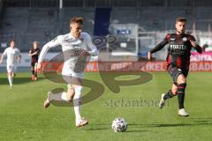 3. Liga - SV Wehen Wiesbaden - FC Ingolstadt 04 - Dennis Eckert Ayensa (7, FCI) Niemeyer Michel (19 SVW)