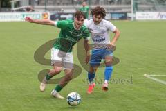 Testspiel - Bezirksliga - Saison 2025/26 - FC Gerolfing - SpVgg Joshofen Bergheim - Paul Hammer weiss Joshofen Bergheim - David Simm grün Gerolfing - Foto: Meyer Jürgen