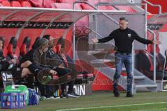 3. Liga - FC Ingolstadt 04 - FSV Zwickau - Cheftrainer Tomas Oral (FCI) regt sich auf