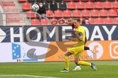 Relegation 1 - FC Ingolstadt 04 - VfL Osnabrück - Fatih Kaya (9, FCI) Schuß auf das Tor Taffertshofer Ulrich (8 VfL)