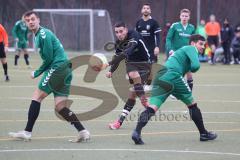 Freundschaftsspiel - FC Fatih Ingolstadt - TV Aiglsbach - Peter Veit schwarz FC Fatih - Florian Schweiger grün Aiglsbach #5 - Foto: Meyer Jürgen