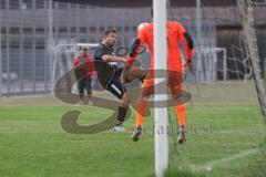 Bezirksliga - Saison 2024/25- TSV Gaimersheim - FC Gerolfing - Denis Janjic (Nr.31 - TSV Gaimersheim) - Torwart Michael Oblinger (Nr.1 - FC Gerolfing) - Foto: Meyer Jürgen