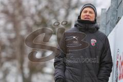 2. Frauen-Bundesliga - Saison 2021/2022 - FC Ingolstadt 04 - FC Bayern München II - Thorsten Splieth Co-Trainer (FCI) ärgert sich nach dem 1:2 Führungstreffer durch München - Foto: Meyer Jürgen