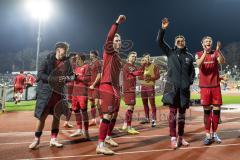 3. Liga; SSV Ulm - FC Ingolstadt 04; Spiel ist aus, Sieg 1:3 Spieler bedanken sich bei den Fans Torschütze Julian Kügel (29, FCI) Simon Lorenz (32, FCI) Jasper Maljojoki (23, FCI) Linus Rosenlöcher (19, FCI) Timo Hengmith (41, FCI)