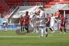 3. Liga - FC Ingolstadt 04 - 1. FC Saarbrücken - Spiel ist aus, Unentschieden Remis, torlos 0:0, hängende Köpfe Enttäuschung bei Ingolstadt, Caniggia Ginola Elva (14, FCI) Marcel Gaus (19, FCI) Dominik Franke (3 FCI) Robin Krauße (23, FCI)