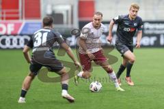 3. Liga; FC Ingolstadt 04 - VfL Osnabrück; Mattis Hoppe (2, FCI) Kammerbauer Patrick (31 VFL) Wagner Fridolin (26 VFL)