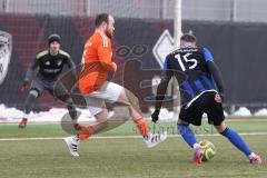 Schanzer Amateurcup 2026 - SV Haunwöhr - SC Irgertsheim - Marco Mosburger orange Irgertsheim - Patrick Mack blau Haunwöhr - Foto: Meyer Jürgen