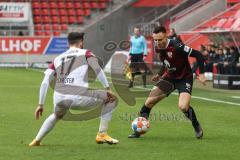 2.BL; FC Ingolstadt 04 - SG Dynamo Dresden; Dominik Franke (3 FCI) Schröter Morris (17 Dresden)