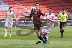 3. Liga - FC Bayern 2 - FC Ingolstadt 04 - Merlin Röhl (34, FCI) Waidner Dennis (44 FCB) Zweikampf