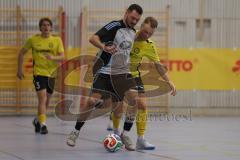 Lotto Bayern Hallencup - Saison 2024/25 - FC Hitzhofen/Oberzell - TSV Ober./Unterhaunstadt- Nico Seitz gelb Hitzhofen  - Baris Soysal grau Ober/Unterhaunstadt  - Foto: Meyer Jürgen