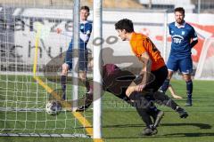 Audi Schanzer Amateur Cup 2022 - TSV Großmehring - SC Irgertsheim - Louis Habermeier orange Irgertsheim mit dem 0:1 Führungstreffer - jubel - Stefan Kern Torwart Großmehring - Foto: Jürgen Meyer