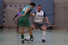 Hallenturnier Ingolstadt Nord - Saison 2024/25 - FC Geisenfeld - TSV Etting - Furkan Bayraktar grün Geisenfeld - Maximilian Wittmann weisss Etting - Foto: Meyer Jürgen