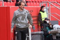 2.BL; FC Ingolstadt 04 - SC Paderborn 07; Cheftrainer Rüdiger Rehm (FCI) an der Seitenlinie, Spielerbank schreit