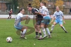 *** 2. Bundesliga Frauen - Saison 2025/26 - FC Ingolstadt 04 Frauen - VFL Bochum - Emma Kusch (Nr.9 - FC Ingolstadt Frauen I) - Haase Antonia blau Bochum - Angrick Janine links blau BochumFoto: Meyer Jürgen