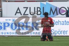 3. Liga; FC Ingolstadt 04 - Viktoria Köln; Hans Nunoo Sarpei (18 FCI) betet