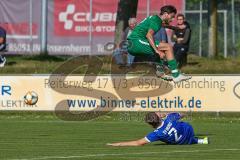 Bezirksliga Oberbayern Nord - SV Manching - SV Nord Lerchenau - Said Magomedov (#17 Manching) grün - Rössler Alexander blau Lerchenau - Foto: Jürgen Meyer