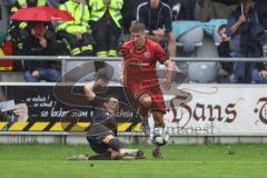 Toto Pokal; FC Sportfreunde Schwaig - FC Ingolstadt 04; Gustav Christensen (24, FCI) Zweikampf Kampf um den Ball