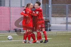 2. Frauen-Bundesliga - Saison 2021/2022 - FC Ingolstadt 04 - FC Bayern München II - Der 2:2 Ausgleichstreffer durch Maier Ramona (#18 FCI) - jubel - Foto: Meyer Jürgen