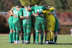 2023_10_22 - Bezirksliga - Saison 2023/24 - TSV Gaimersheim - SV Waldeck -  Die Mannschaft bildet einen Kreis vor dem Spiel -  - XXXXX - Foto: Meyer Jürgen