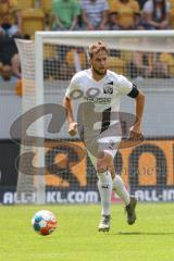 2.BL; Dynamo Dresden - FC Ingolstadt 04, Michael Heinloth (17, FCI)