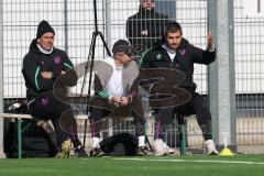 B-Junioren Bundesliga  - Saison 2023/24 - B-Junioren - FC Ingolstadt 04 - FC Bayern München - Peter Gaydarov Trainer München rechts - XXXXX - Foto: Meyer Jürgen