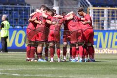 3. Liga - Saison 2025/26 - TSG Hoffenheim II - FC Ingolstadt 04  -  Die Mannschaft bildet einen Kreis vor dem Spiel -  - XXXXX - Foto: Meyer Jürgen