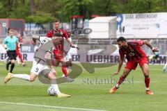 3. Liga; FC Viktoria Köln - FC Ingolstadt 04; Zweikampf Kampf um den Ball Patrick Schmidt (9, FCI) Siebert Jamil (20 Köln)