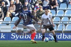 2.BL; Holstein Kiel - FC Ingolstadt 04 - Marcel Gaus (19, FCI) Reese Fabian (11 Kiel)