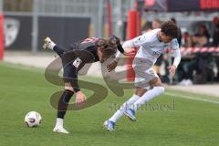 3. Liga - Testspiel - Saison 2025/26 - FC Ingolstadt 04 - SSV 1846 Ulm - Dennis Kaygin (Nr.10 - FCI) - Evan Anderson Brown (Nr.33 - SSV Ulm) - Foto: Meyer Jürgen