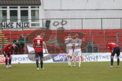 3. Liga - SpVgg Unterhaching - FC Ingolstadt 04 - Spiel ist aus 0:1 Sieg, FCI Tobias Schröck (21, FCI) Nico Antonitsch (5, FCI) Haching lässt Köpfe hängen Dombrowka Max (8 SpVgg)