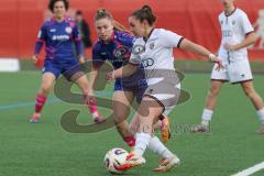 2. Bundesliga Frauen - Saison 2025/26 - FC Ingolstadt 04 Frauen - FSV Mainz - Leonie Hein (Nr.17 - FC Ingolstadt Frauen I) - Pageler Maja blau Mainz - Foto: Meyer Jürgen
