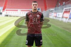 Mladen Cvjetinovic (19, FCI); FC Ingolstadt 04;
3.Liga, Porträttermin 2023/2024