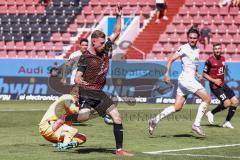 3. Liga; FC Ingolstadt 04 - Hallescher FC; Jannik Mause (7, FCI) Tor Jubel Treffer Torwart Müller Sven (1 Halle)