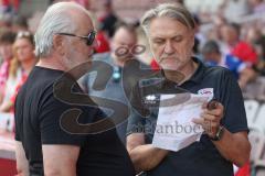 3. Liga - Saison 2025/26 - Energie Cottbus - FC Ingolstadt 04  - Vorsitzender des Vorstandes Peter  Jackwerth (FC Ingolstadt 04) - Geschäftsführer Sport und Kommunikation Dietmar Beiersdorfer (FC Ingolstadt 04) - Foto: Meyer Jürgen