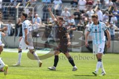 3. Liga; TSV 1860 München - FC Ingolstadt 04; Torchance verpasst Simon Lorenz (32, FCI) bedankt sich für die Flanke; Voet Siemen (3 TSV) Althaus Samuel (20 TSV)