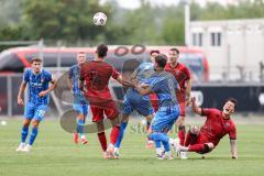 3. Liga; Testspiel; FC Ingolstadt 04 - 1. FC Heidenheim; schreit am Boden Foul Jonas Scholz (15, FCI) Zweikampf Kampf um den Ball Schimmer Stefan (9 HDH) Breunig Maximilian (14 HDH) Lukas Fröde (34, FCI) Max Besuschkow (17, FCI) Kerber Luca (20 HDH)
