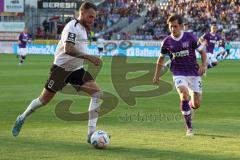 3.Liga - Saison 2022/2023 - VFL Osnabrück - FC Ingolstadt 04 - Patrick Schmidt (Nr.9 - FCI) - Florian Kleinhansl (Nr.3 - VFL Osnabrück) - Foto: Meyer Jürgen