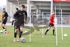 3. Liga; FC Ingolstadt 04 - Trainingsauftakt im Audi Sportpark, Trainingsgelände; Felix Keidel (43, FCI)