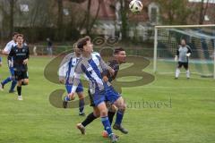 Kreisliga - Saison 2025/26- SV Karlshuld - SV Menning - Marcel Hubner schwarz Menning  - Yannik Werle weiss Karlshuld - Foto: Meyer Jürgen