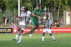 Freundschaftsspiel - Saison 2023/2024 - SV Manching - AL Jazira - Daniel Schweiger (Nr.11 - SV Manching) -  Mamadou Coulibari weiss AL Jazira - Foto: Meyer Jürgen