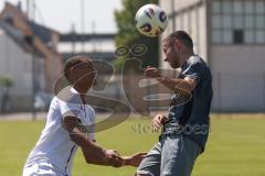 Bayernliga Nord - Saison 2025/26 - FC Ingolstadt 04 II - SV Weiden - Zeitler Moritz grau Weiden - Micah Ham (Nr.25 - FC Ingolstadt II) - Foto: Meyer Jürgen