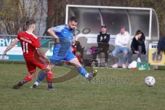 Kreisliga - Saison 2022/2023 - TSV Baar/Ebenhausen - SV Hundszell - Martin Kusche blau Hundszell - Jakob Appel blau Ebenhausen - Foto: Meyer Jürgen